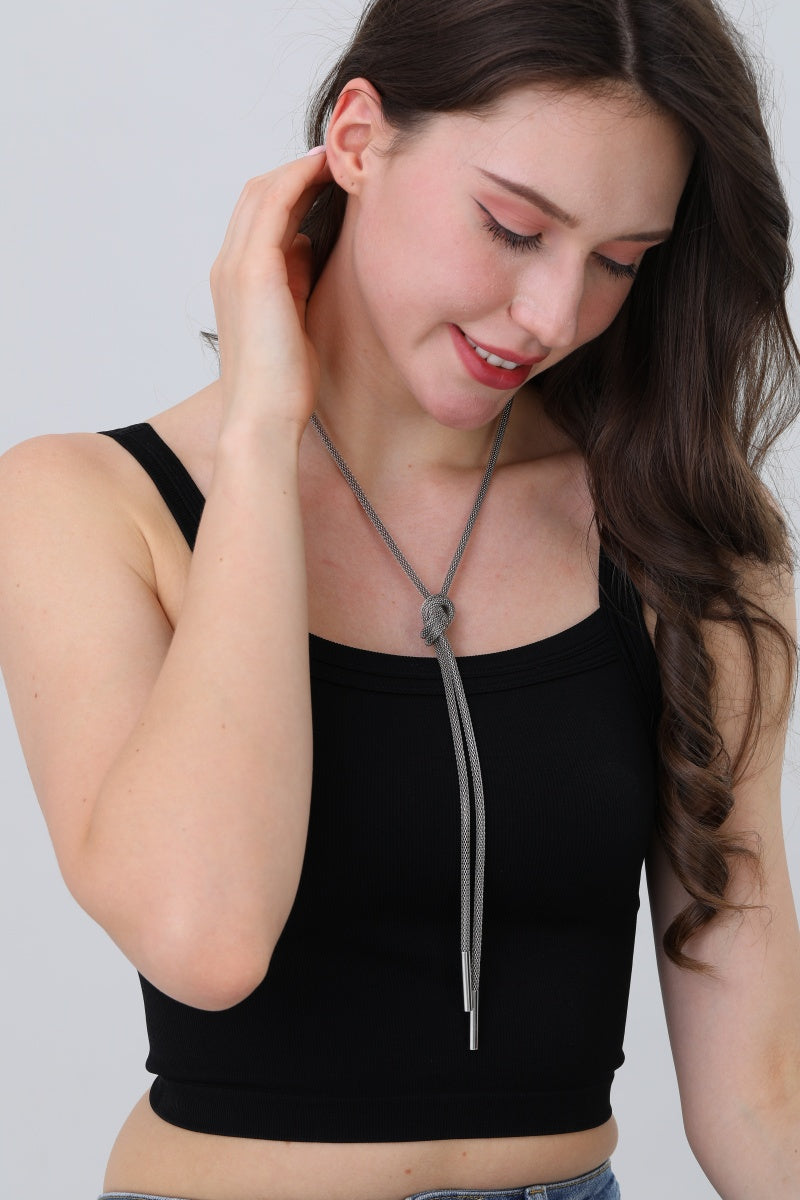 Minimalist Linear Necklace – Modern Geometry & Timeless Style✨