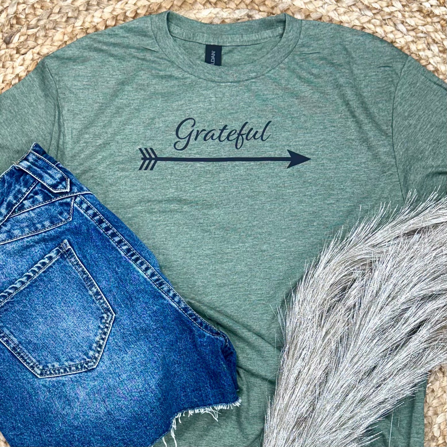 Grateful Arrow | Graphic Tee | Comfort Colors Cotton