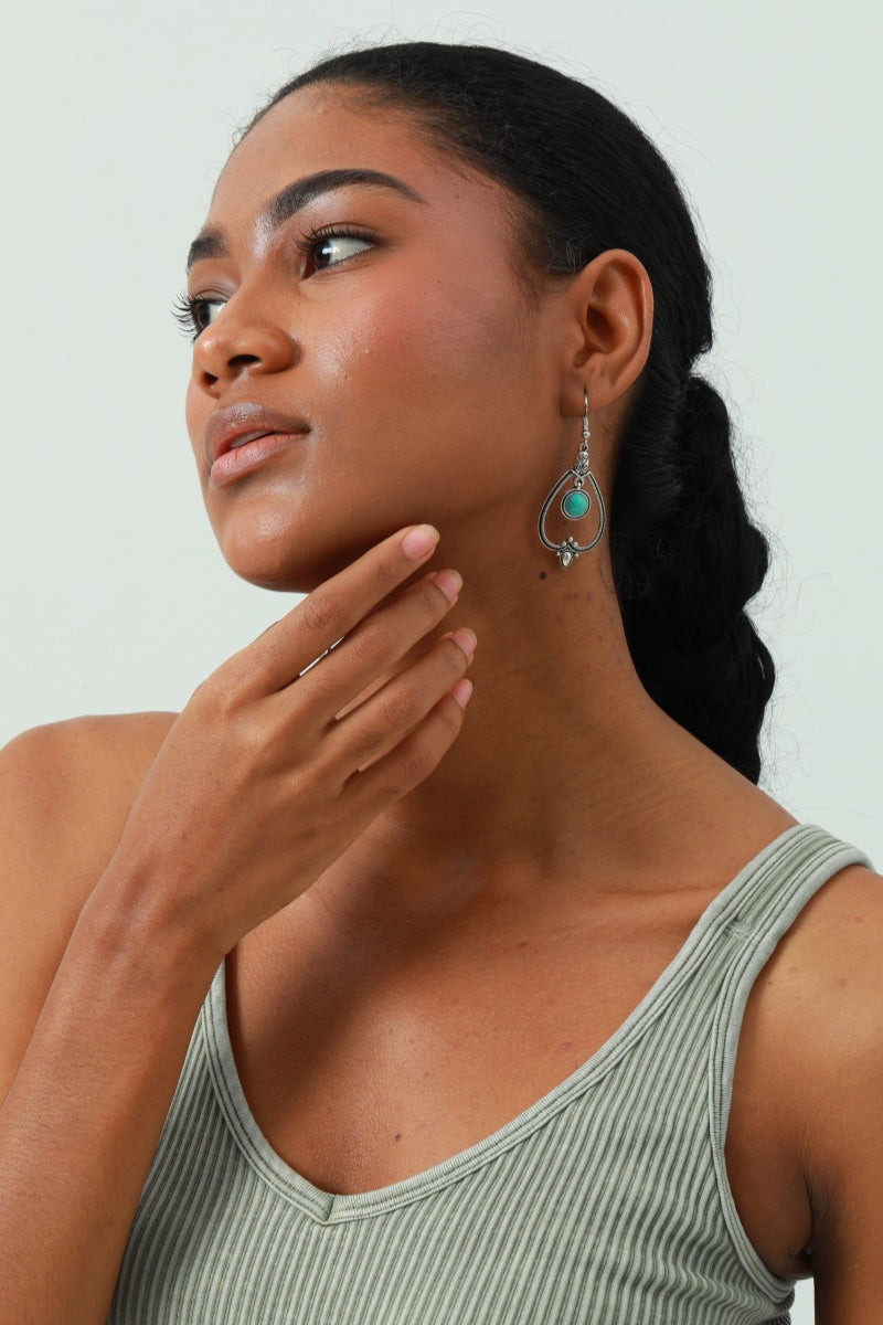 Boho Heart Earrings – Cut-Out Design & Turquoise Accent 💙🌿