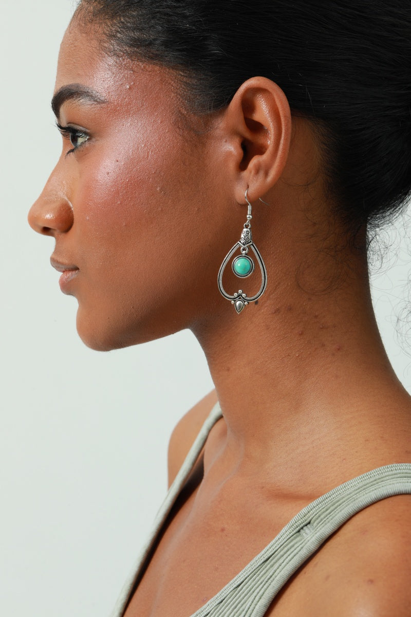 Boho Heart Earrings – Cut-Out Design & Turquoise Accent 💙🌿