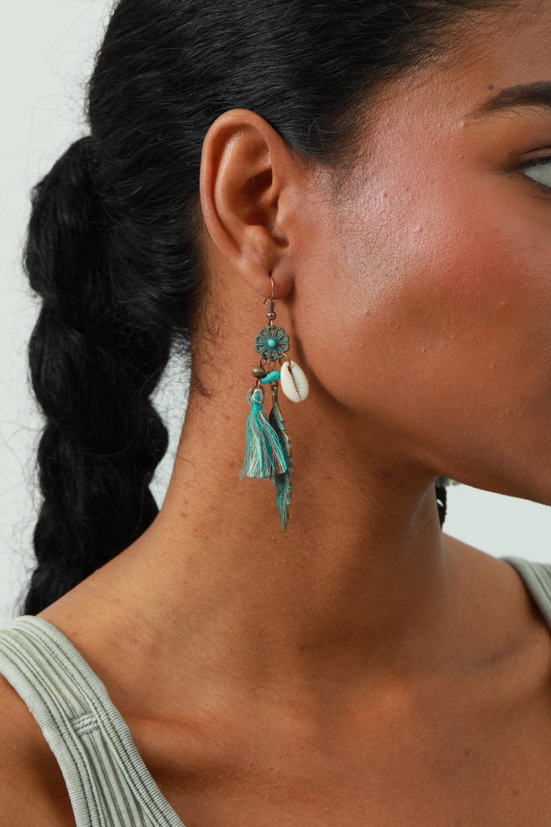 Bohemian Fringe Earrings – Feather Motif & Dancing Tassels 🌿✨