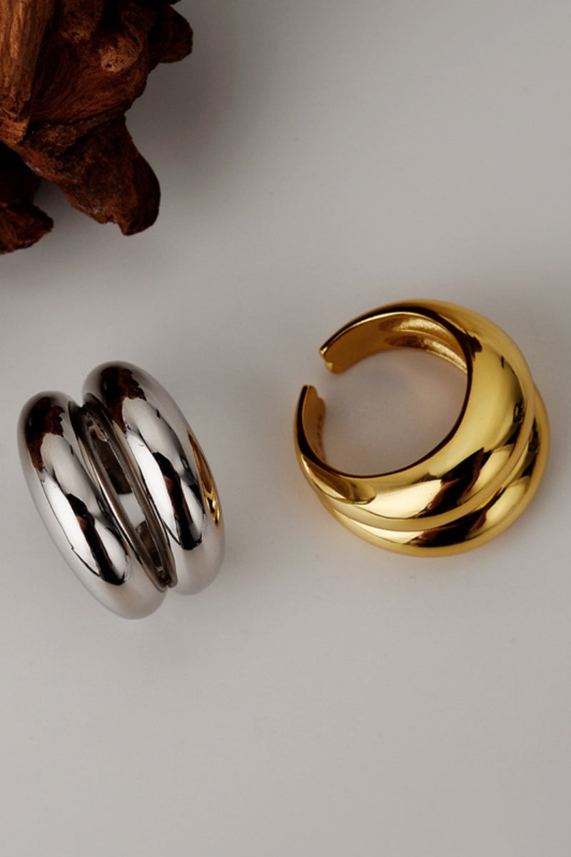 High-Shine Geometric Ring – Open-Ended Minimalist Statement ✨🔶