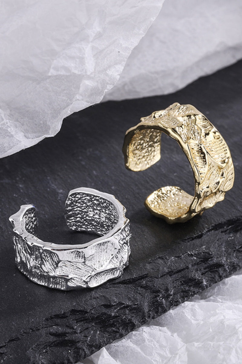 Geometric Nugget Ring – Textured Minimalist Jewelry ✨⛓️