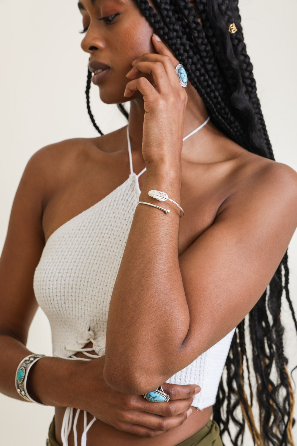 Chic Silver Feather Cuff Jewelry